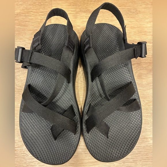 Chaco Z/Cloud Black Sandals Men’s 10W Excellent Condition main image 4